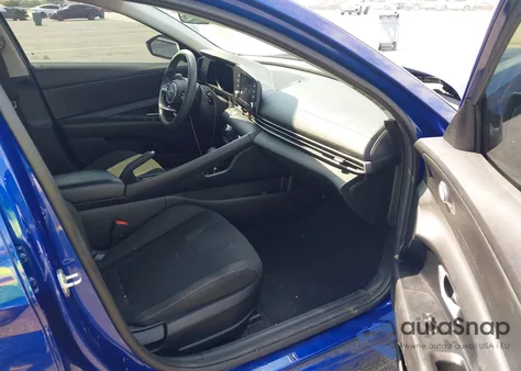 2022 Hyundai Elantra Sel z USA, uszkodzony, nr VIN 5NPLM4AG2NH078066